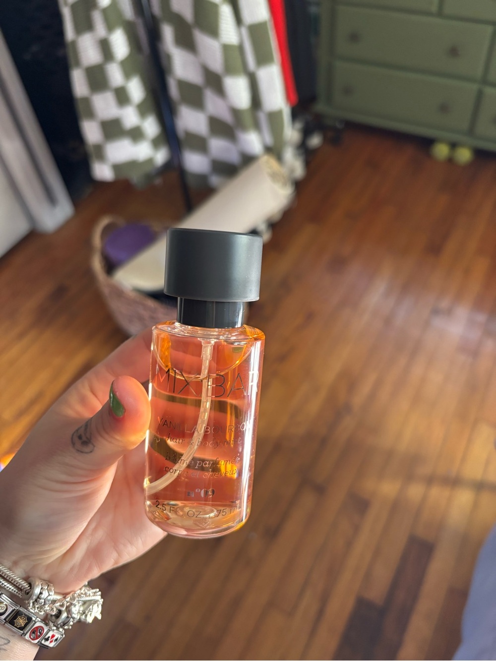 Vanilla Body Oil Makeup Primer – Amber Nourishing Primer (Amber)
